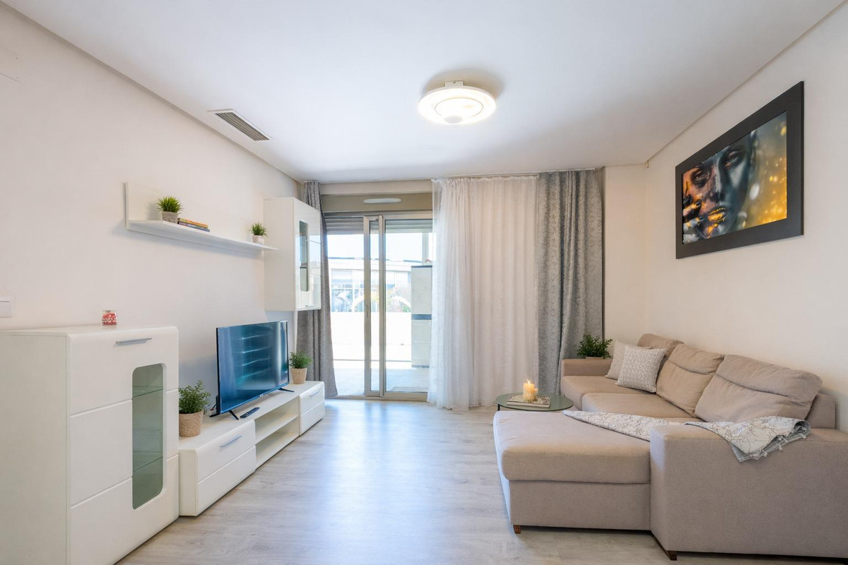 Se vende Apartamento Planta Baja de 3 dormitorios en Costa Blanca, Alicante, España