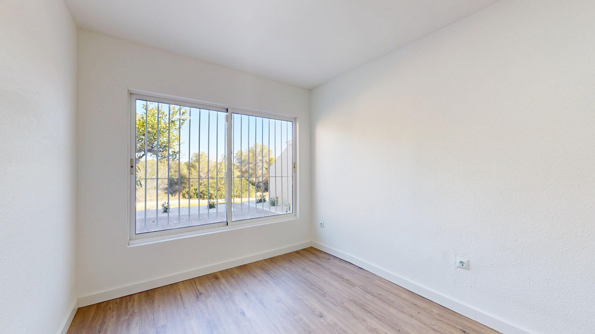 Se vende Bungalow de 2 dormitorios en Costa Blanca, Alicante, España
