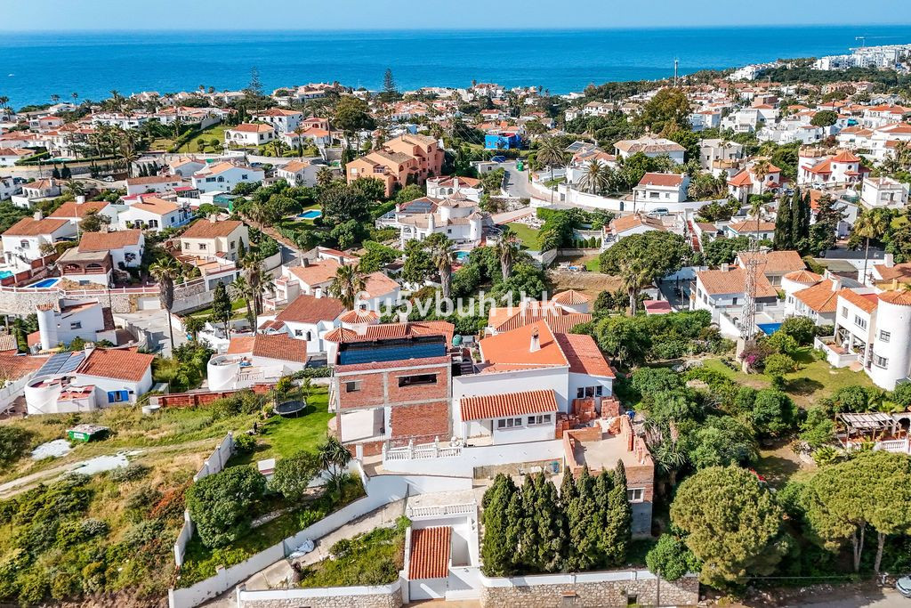 5 Bed Townhouse for sale in El Faro Costa Del Sol, Málaga, Spain