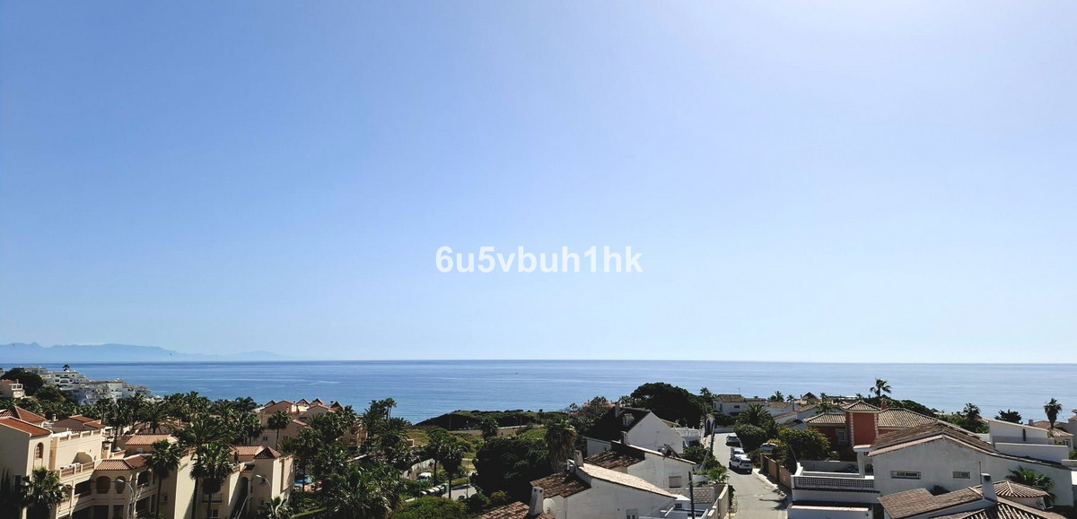 5 Bed Townhouse for sale in El Faro Costa Del Sol, Málaga, Spain
