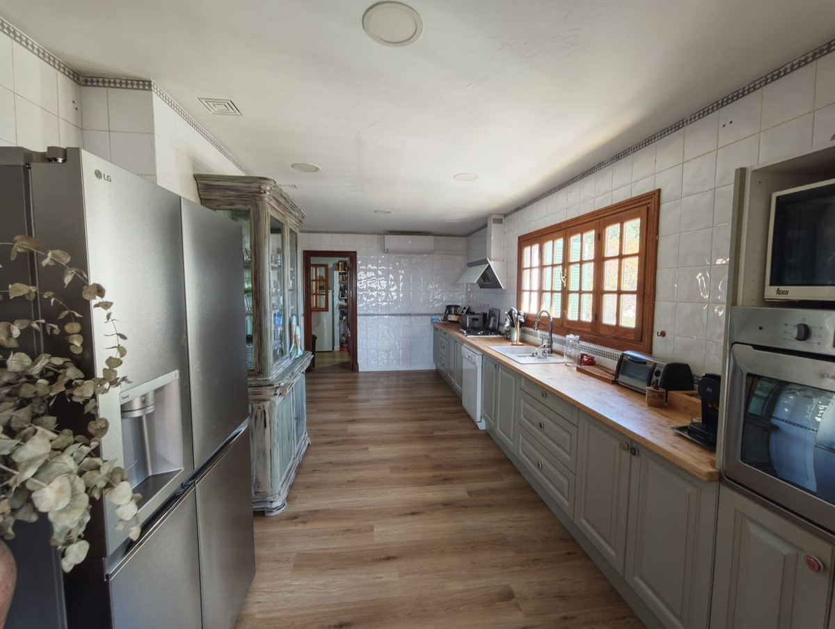 4 Bed Townhouse for sale in San Luis De Sabinillas Costa Del Sol, Málaga, Spain