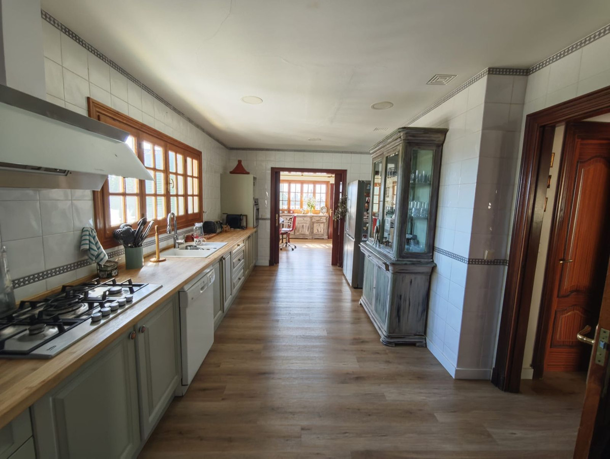 4 Bed Townhouse for sale in San Luis De Sabinillas Costa Del Sol, Málaga, Spain