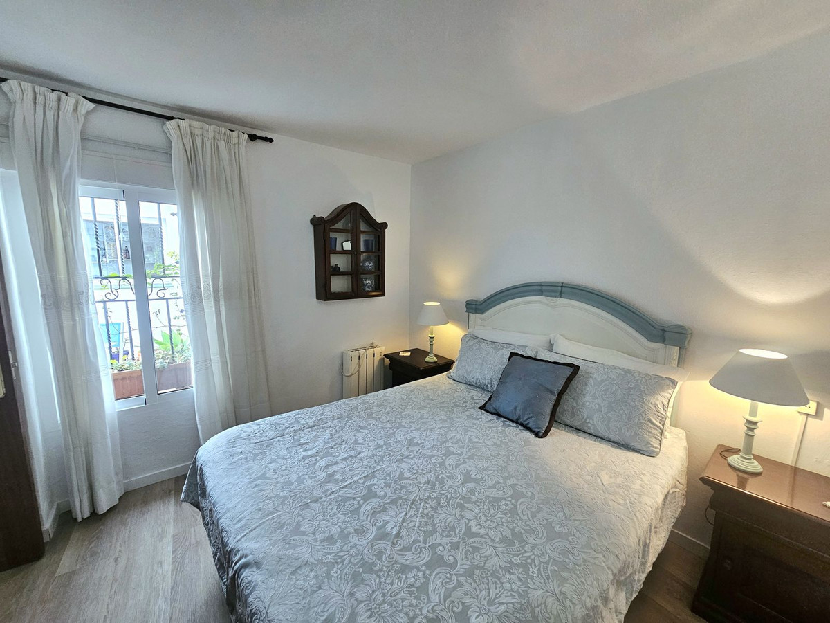 Se vende Pareada de 2 dormitorios en Costa Del Sol, Málaga, España