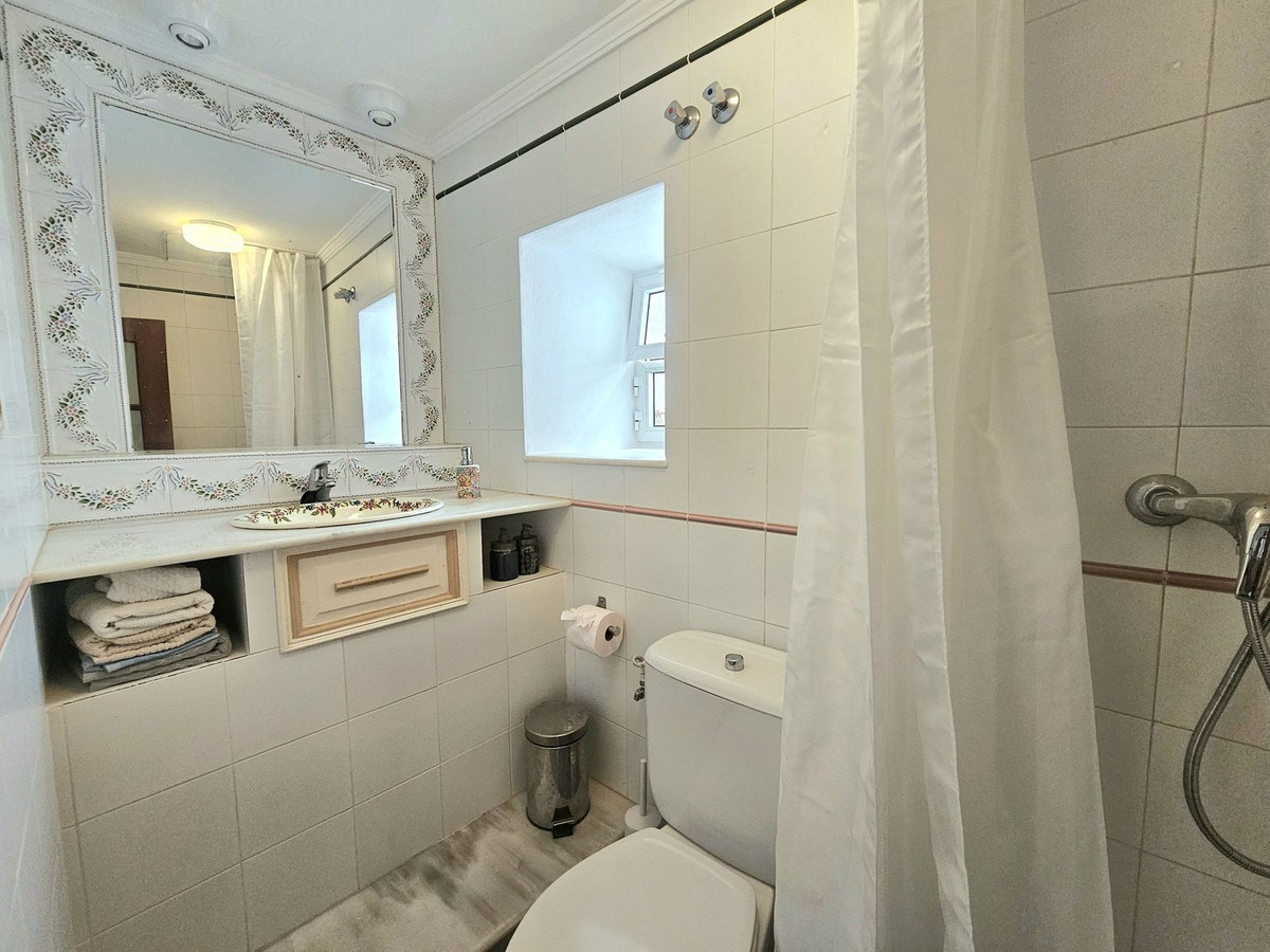 Se vende Pareada de 2 dormitorios en Costa Del Sol, Málaga, España