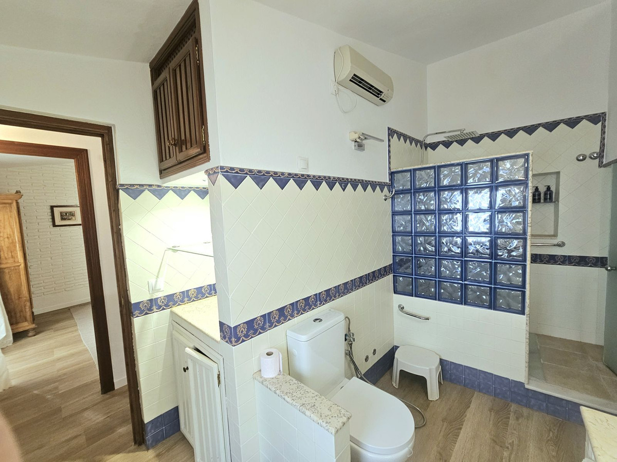 Se vende Pareada de 2 dormitorios en Costa Del Sol, Málaga, España
