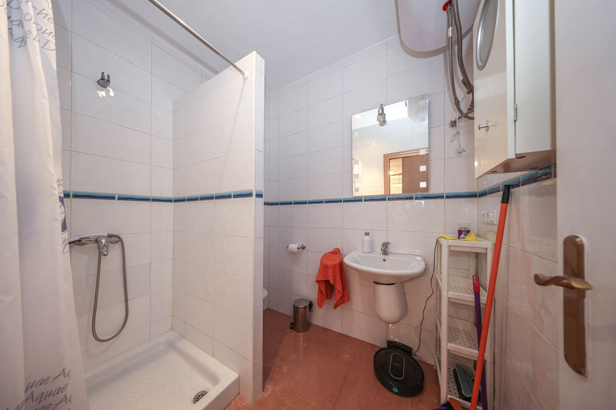 Se vende Adosada de 1 dormitorios en Costa Del Sol, Málaga, España