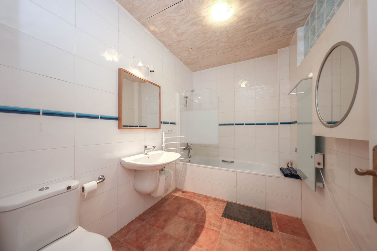 Se vende Adosada de 1 dormitorios en Costa Del Sol, Málaga, España