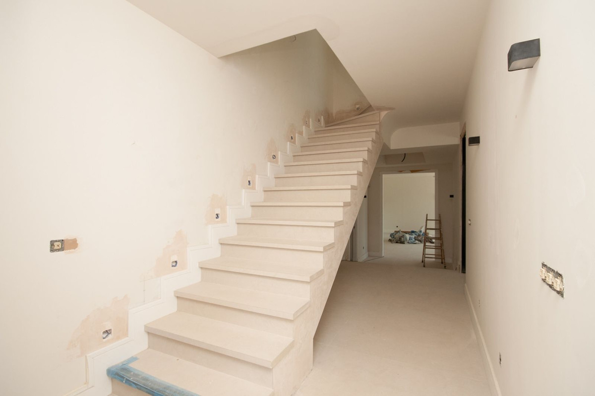 Se vende Villa - Chalet de 4 dormitorios en Costa Del Sol, Málaga, España