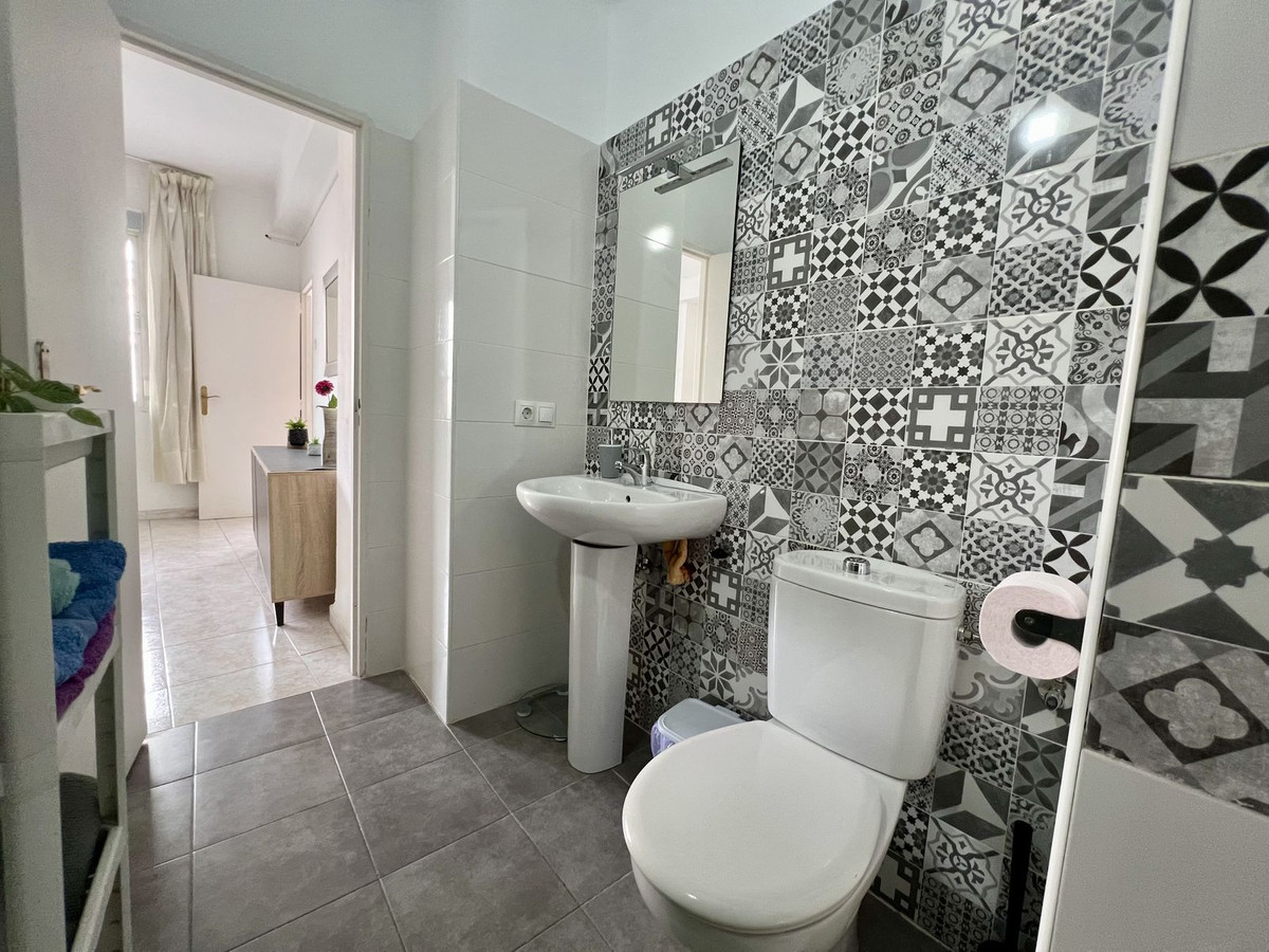 4 Bed Apartment for sale in Málaga Costa Del Sol, Málaga, Spain