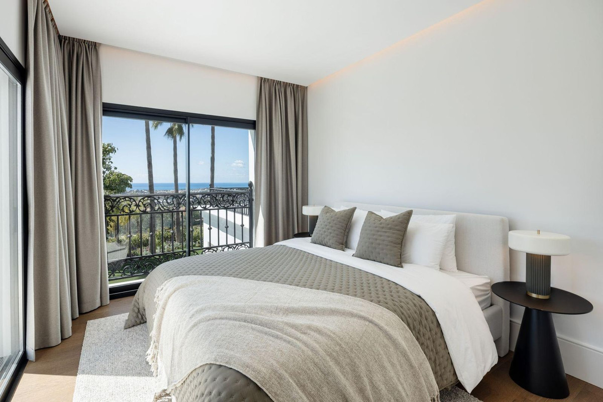 Se vende Villa - Chalet de 5 dormitorios en Costa Del Sol, Málaga, España