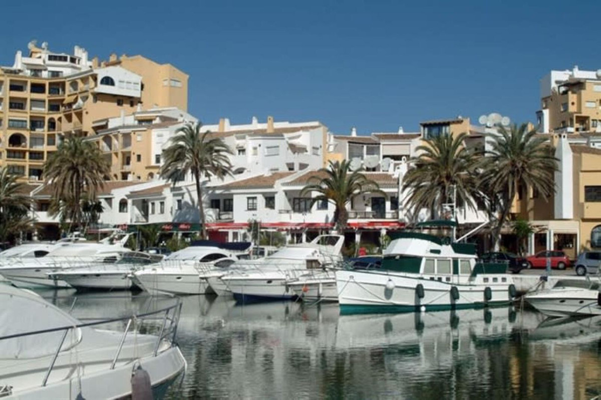 3 Bed Apartment for sale in Artola Costa Del Sol, Málaga, Spain