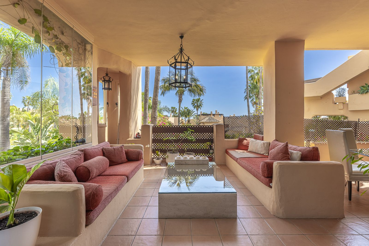 Se vende Apartamento Planta Media de 2 dormitorios en Costa Del Sol, Málaga, España