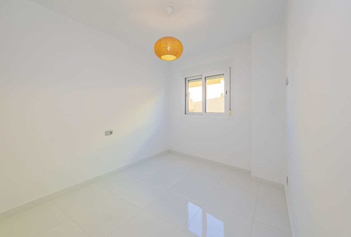 3 Bed Apartment for sale in Marbella Costa Del Sol, Málaga, Spain