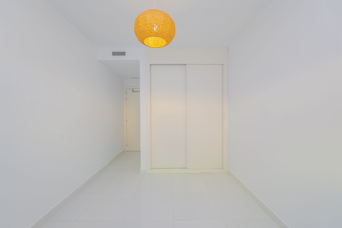 3 Bed Apartment for sale in Marbella Costa Del Sol, Málaga, Spain