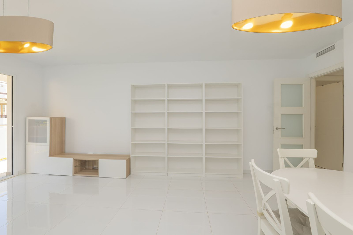3 Bed Apartment for sale in Marbella Costa Del Sol, Málaga, Spain
