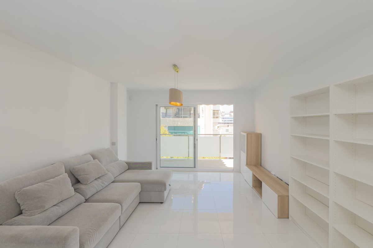 3 Bed Apartment for sale in Marbella Costa Del Sol, Málaga, Spain