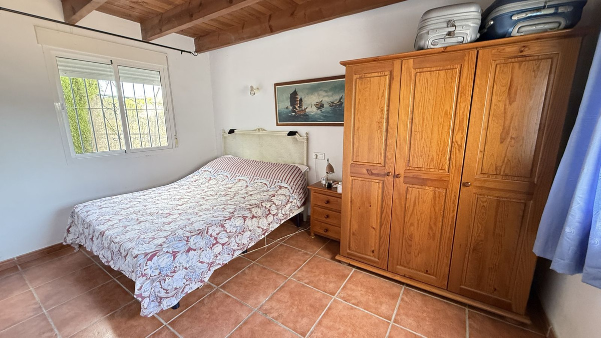 Se vende Finca - Cortijo de 3 dormitorios en Costa Del Sol, Málaga, España