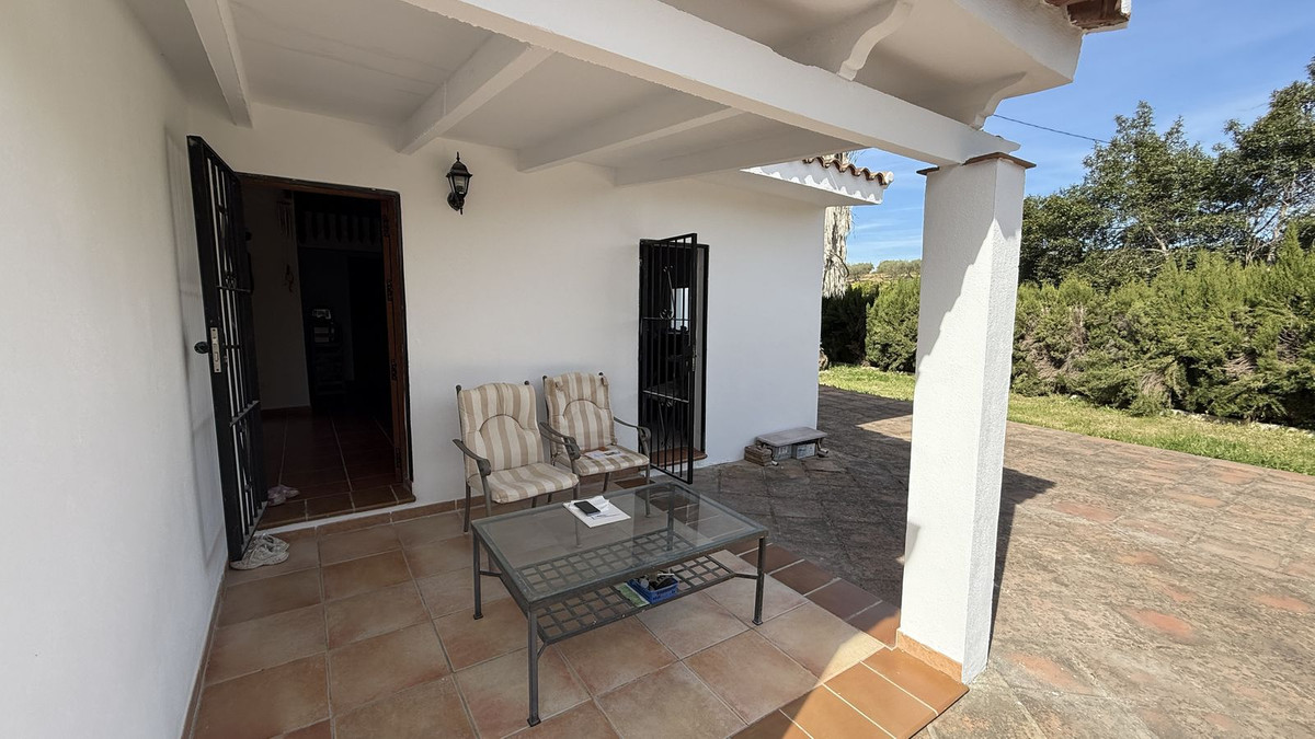 Se vende Finca - Cortijo de 3 dormitorios en Costa Del Sol, Málaga, España