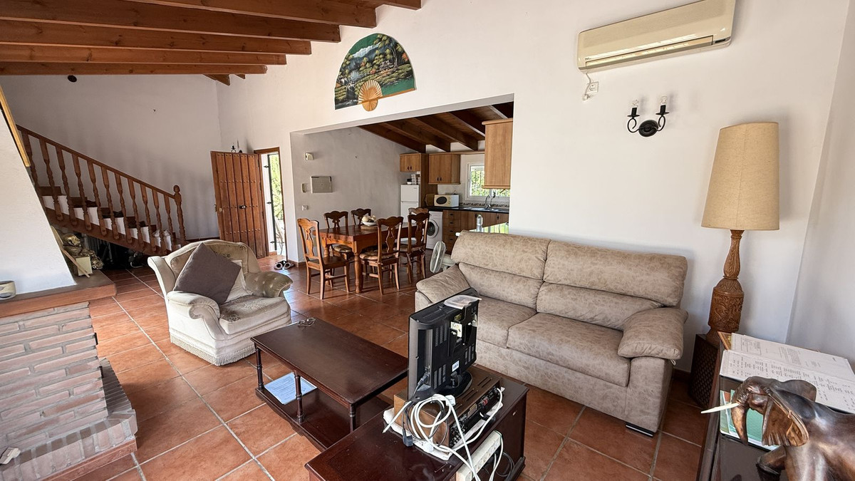 Se vende Finca - Cortijo de 3 dormitorios en Costa Del Sol, Málaga, España