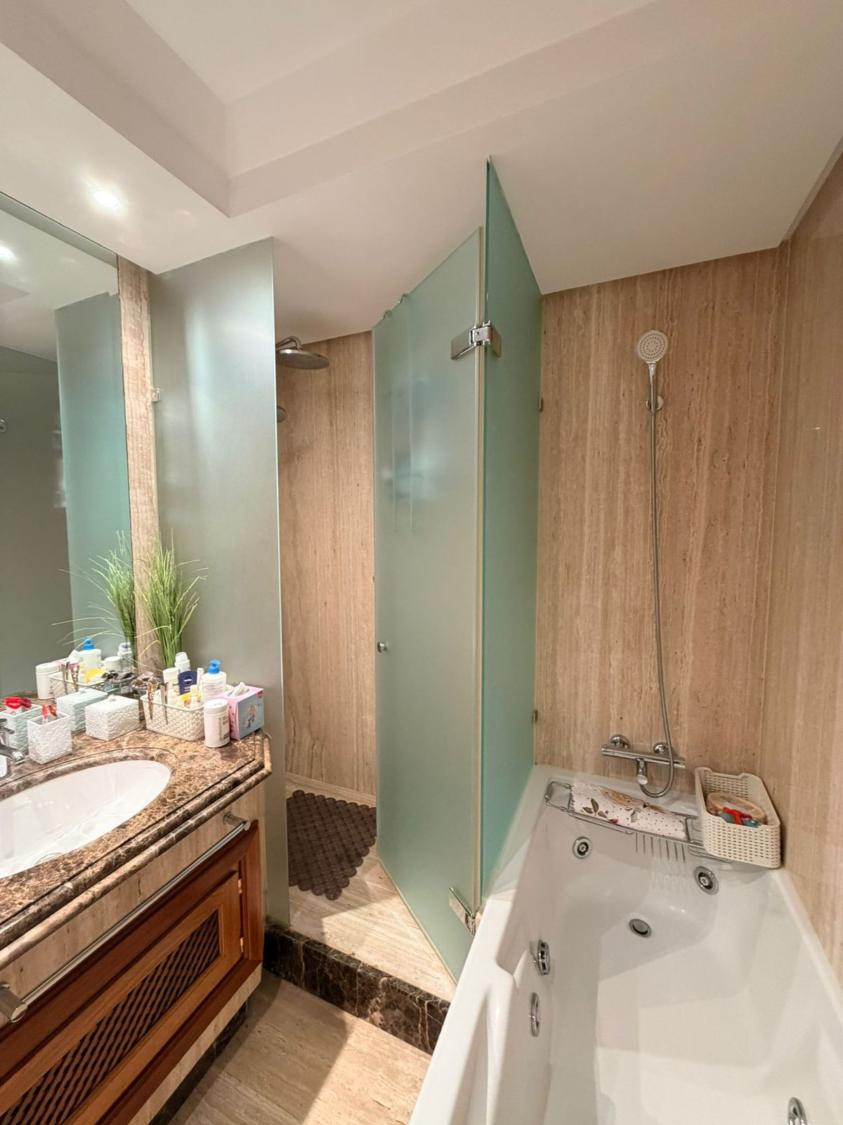 Se vende Apartamento Planta Baja de 3 dormitorios en Costa Del Sol, Málaga, España