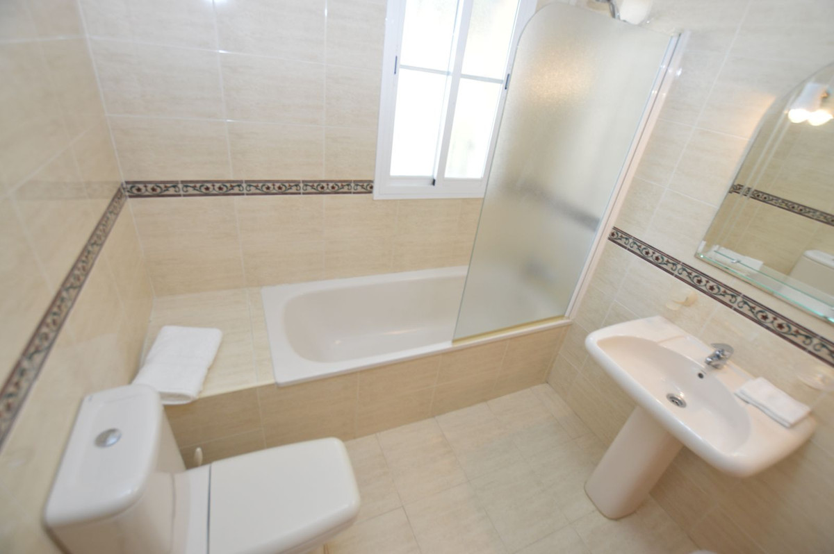 2 Bed Apartment for sale in Benalmadena Costa Del Sol, Málaga, Spain