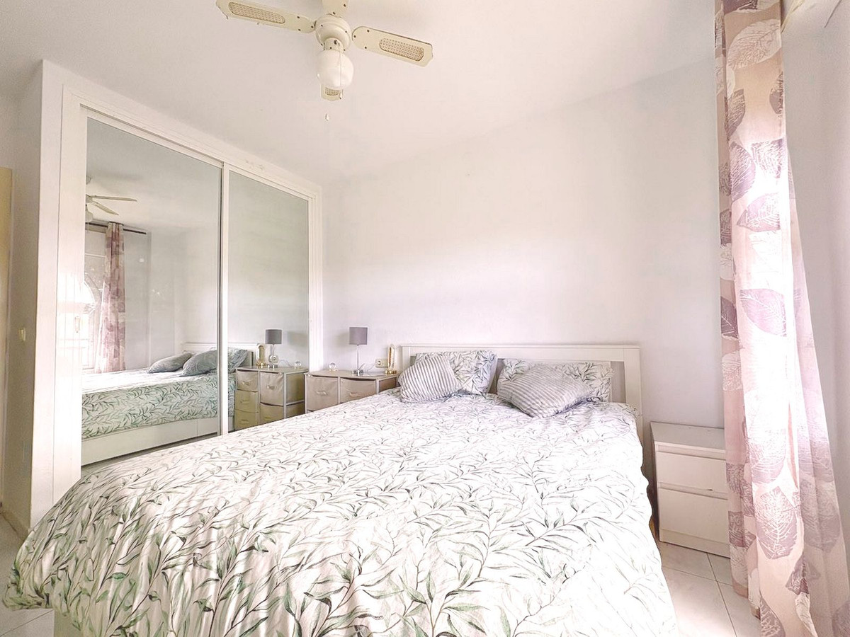 Se vende Apartamento Planta Baja de 2 dormitorios en Costa Del Sol, Málaga, España