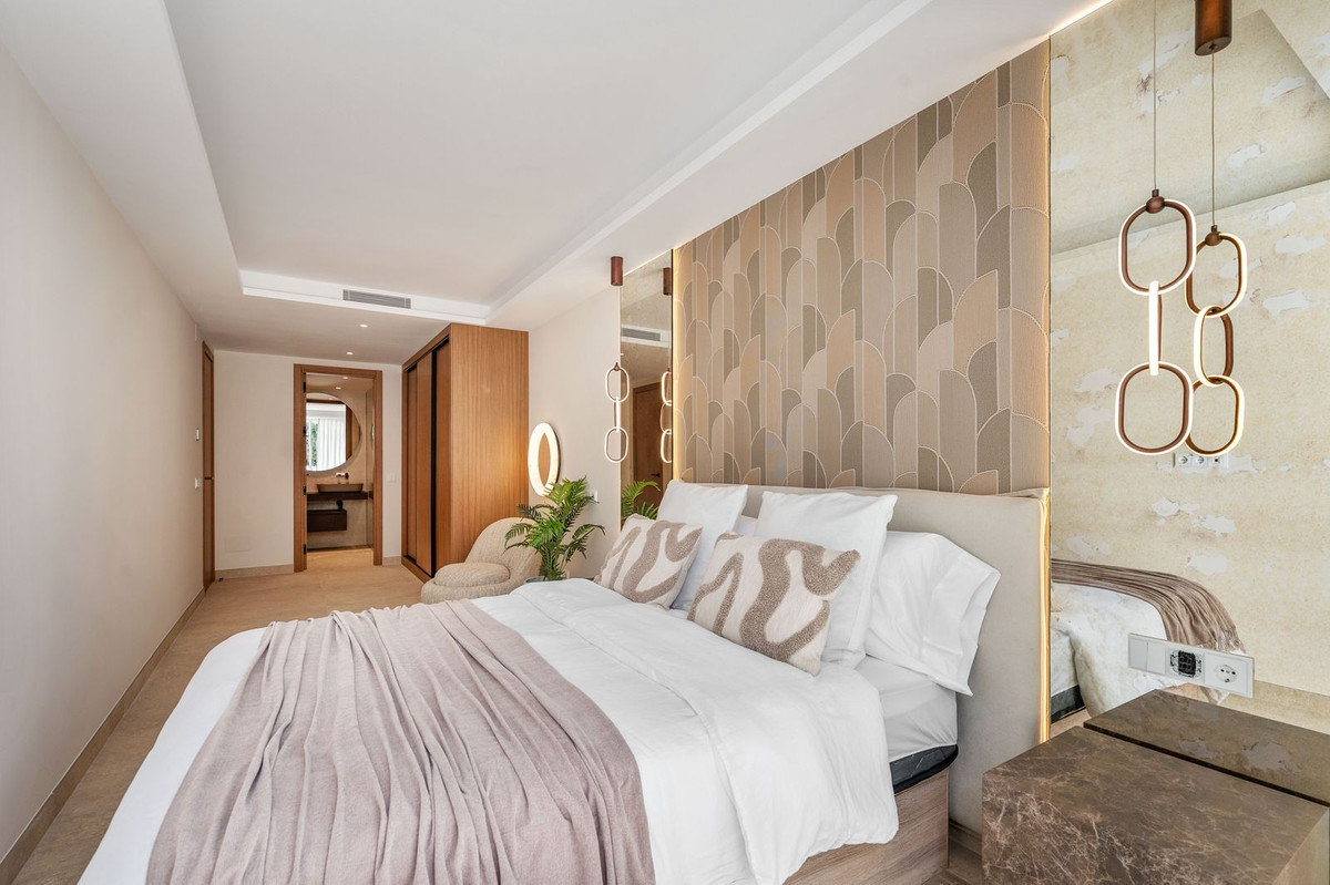 3 Bed Apartment for sale in Nueva Andalucía Costa Del Sol, Málaga, Spain