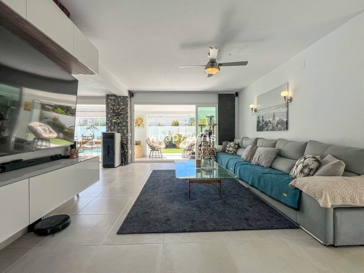 3 Bed Townhouse for sale in Costalita Costa Del Sol, Málaga, Spain