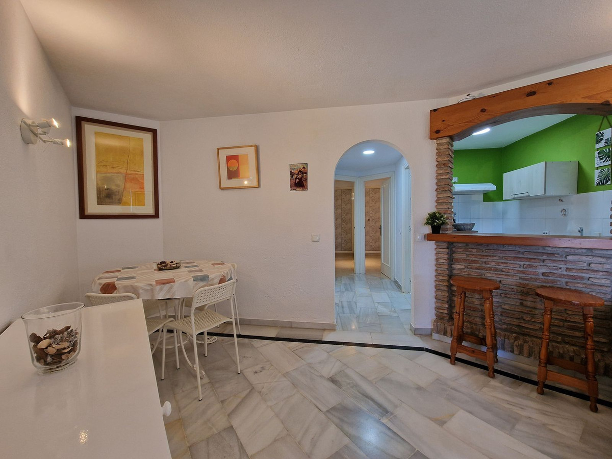 2 Bed Apartment for sale in Calahonda Costa Del Sol, Málaga, Spain