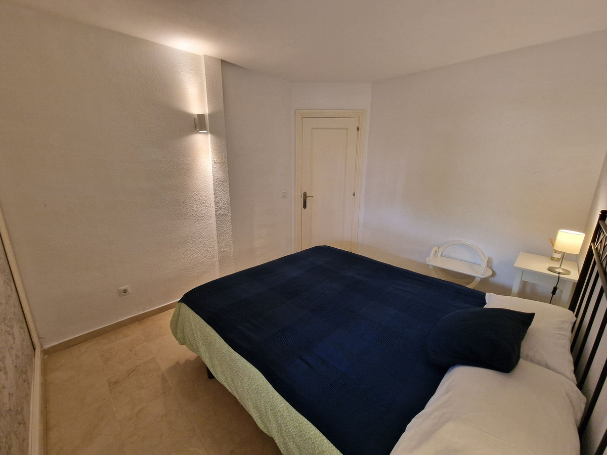 2 Bed Apartment for sale in Calahonda Costa Del Sol, Málaga, Spain