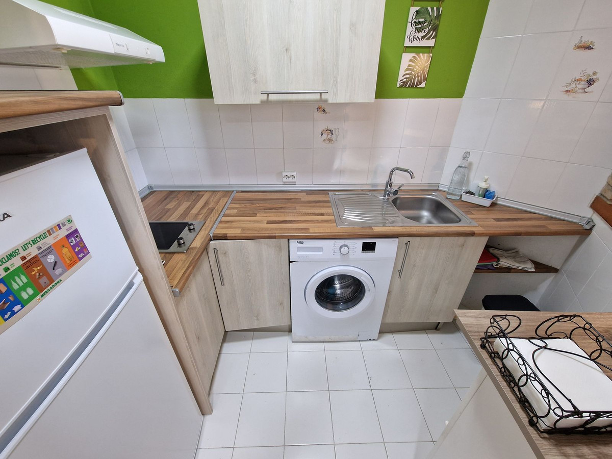 2 Bed Apartment for sale in Calahonda Costa Del Sol, Málaga, Spain
