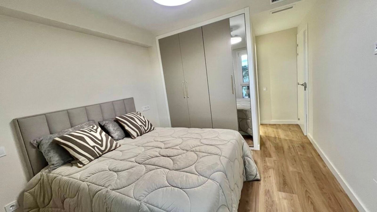 1 Bed Apartment for sale in Nueva Andalucía Costa Del Sol, Málaga, Spain