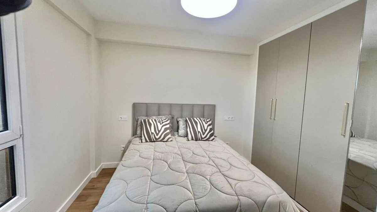 1 Bed Apartment for sale in Nueva Andalucía Costa Del Sol, Málaga, Spain