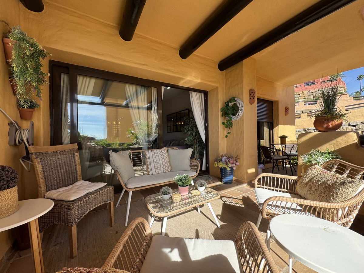 Se vende Apartamento Planta Media de 3 dormitorios en Costa Del Sol, Málaga, España