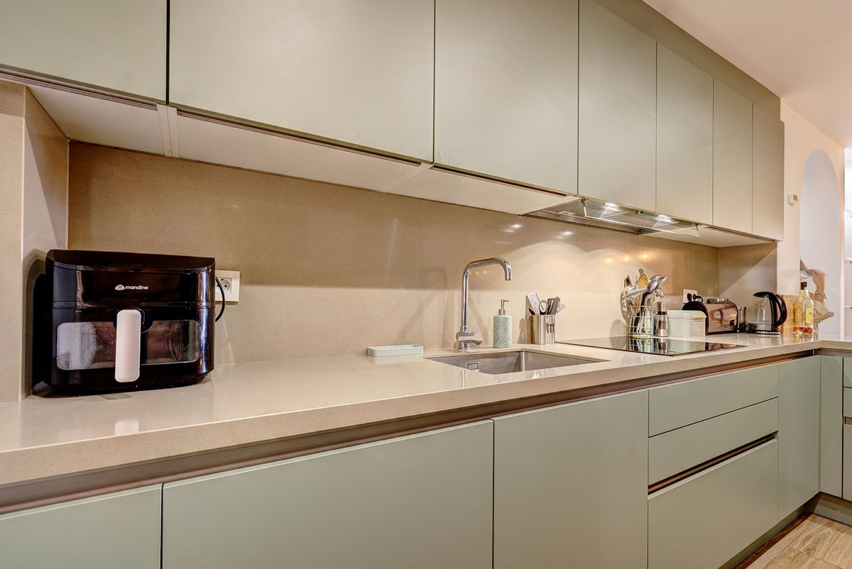 Se vende Apartamento Planta Media de 3 dormitorios en Costa Del Sol, Málaga, España