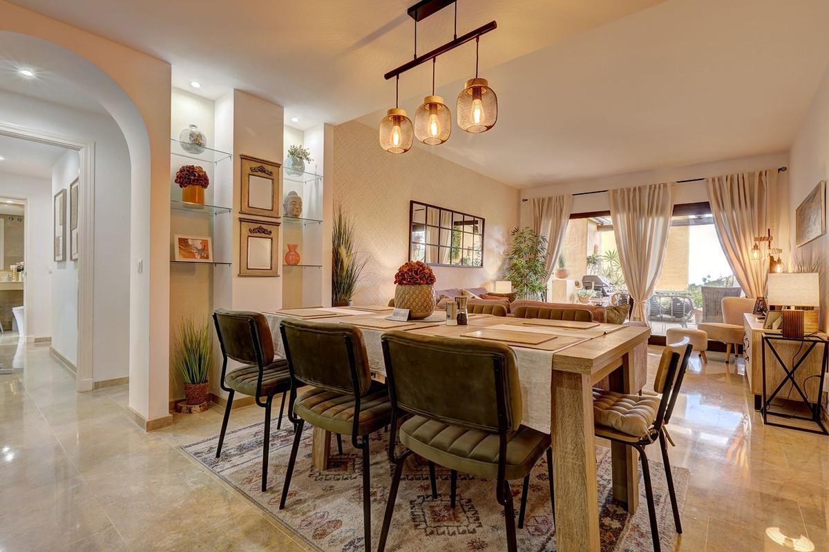 Se vende Apartamento Planta Media de 3 dormitorios en Costa Del Sol, Málaga, España
