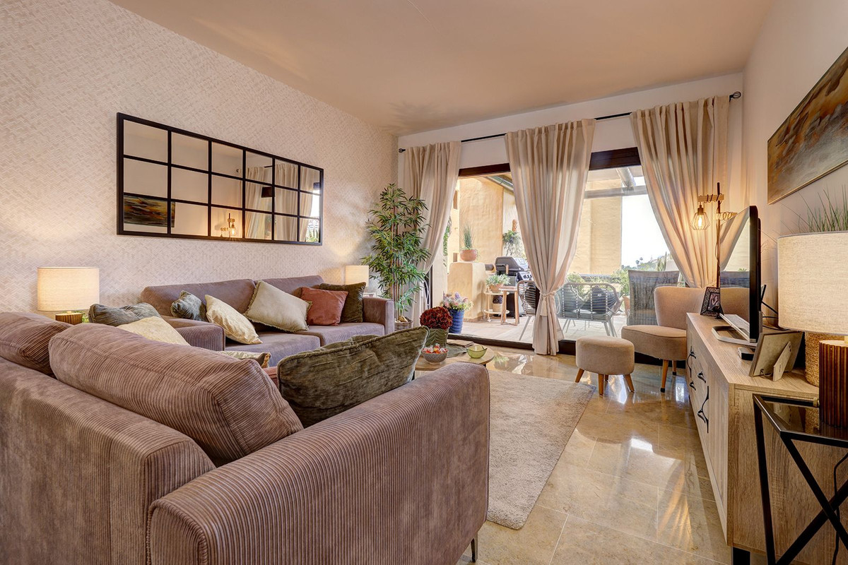 Se vende Apartamento Planta Media de 3 dormitorios en Costa Del Sol, Málaga, España