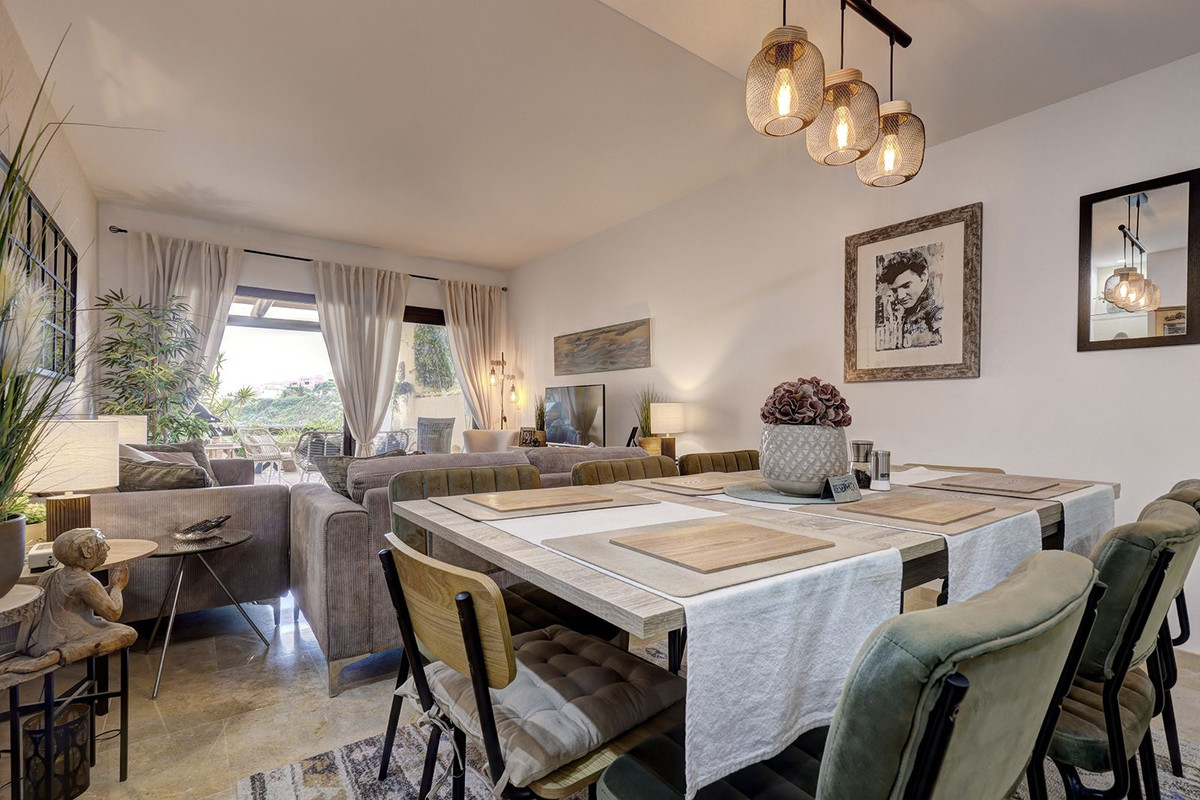 Se vende Apartamento Planta Media de 3 dormitorios en Costa Del Sol, Málaga, España