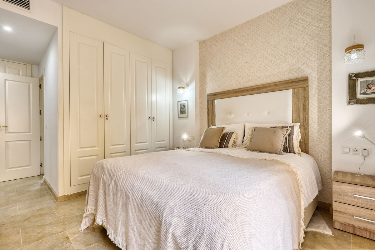 Se vende Apartamento Planta Media de 3 dormitorios en Costa Del Sol, Málaga, España