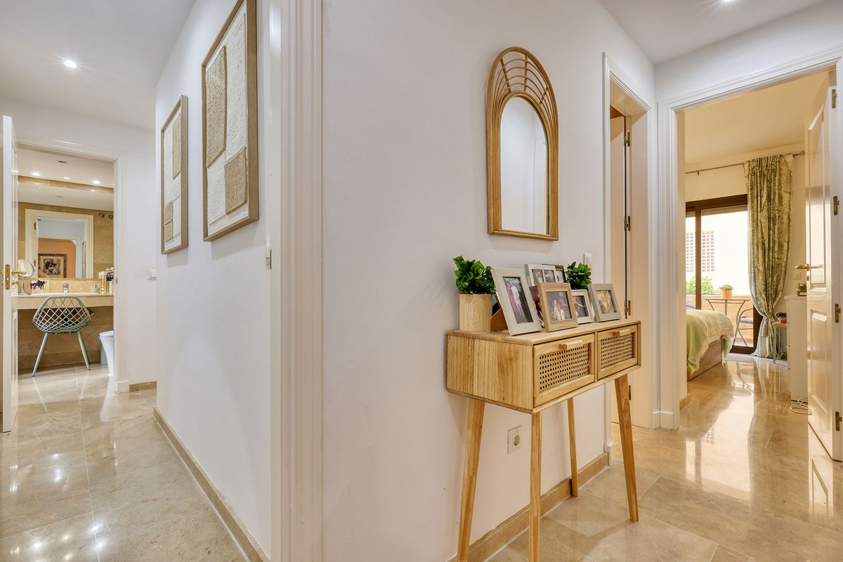 Se vende Apartamento Planta Media de 3 dormitorios en Costa Del Sol, Málaga, España