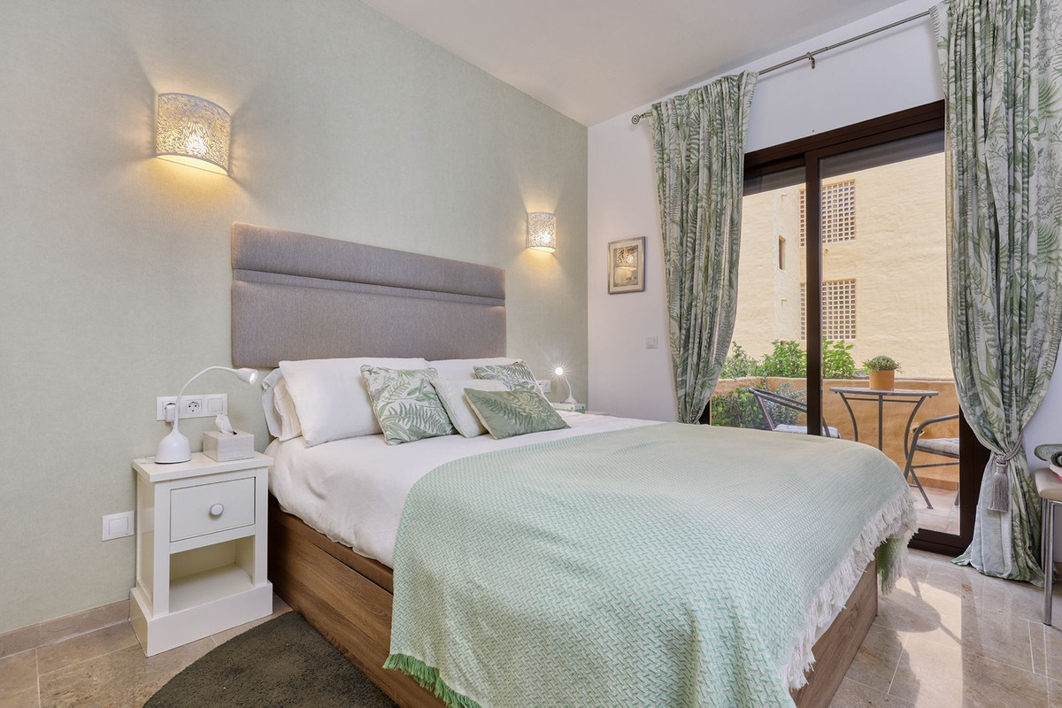 Se vende Apartamento Planta Media de 3 dormitorios en Costa Del Sol, Málaga, España