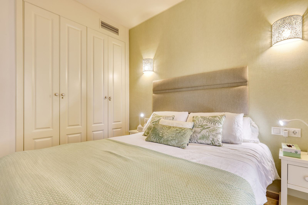 Se vende Apartamento Planta Media de 3 dormitorios en Costa Del Sol, Málaga, España