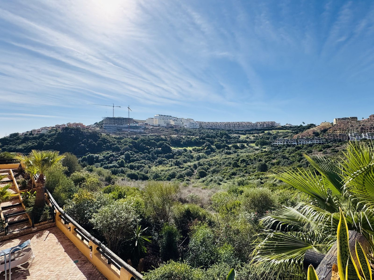 Se vende Apartamento Planta Media de 3 dormitorios en Costa Del Sol, Málaga, España