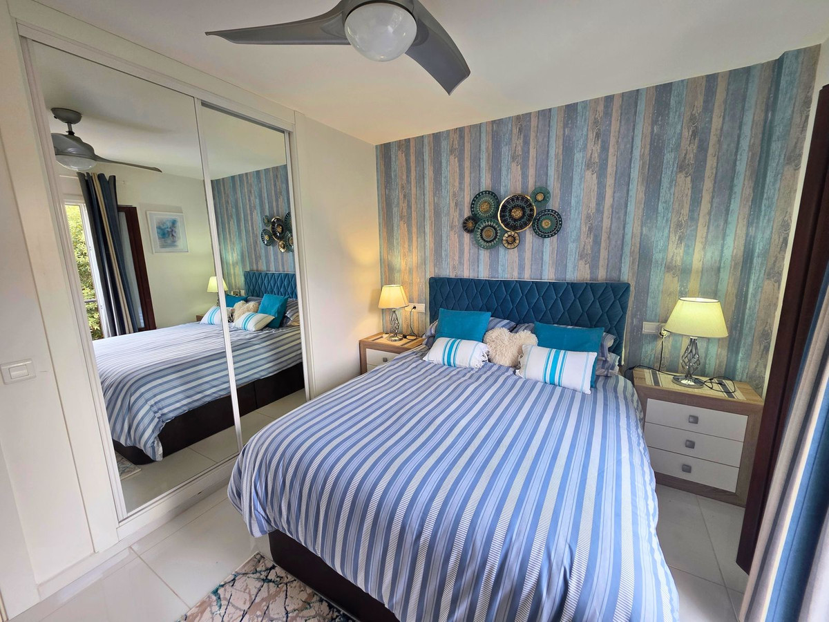 3 Bed Apartment for sale in La Duquesa Costa Del Sol, Málaga, Spain