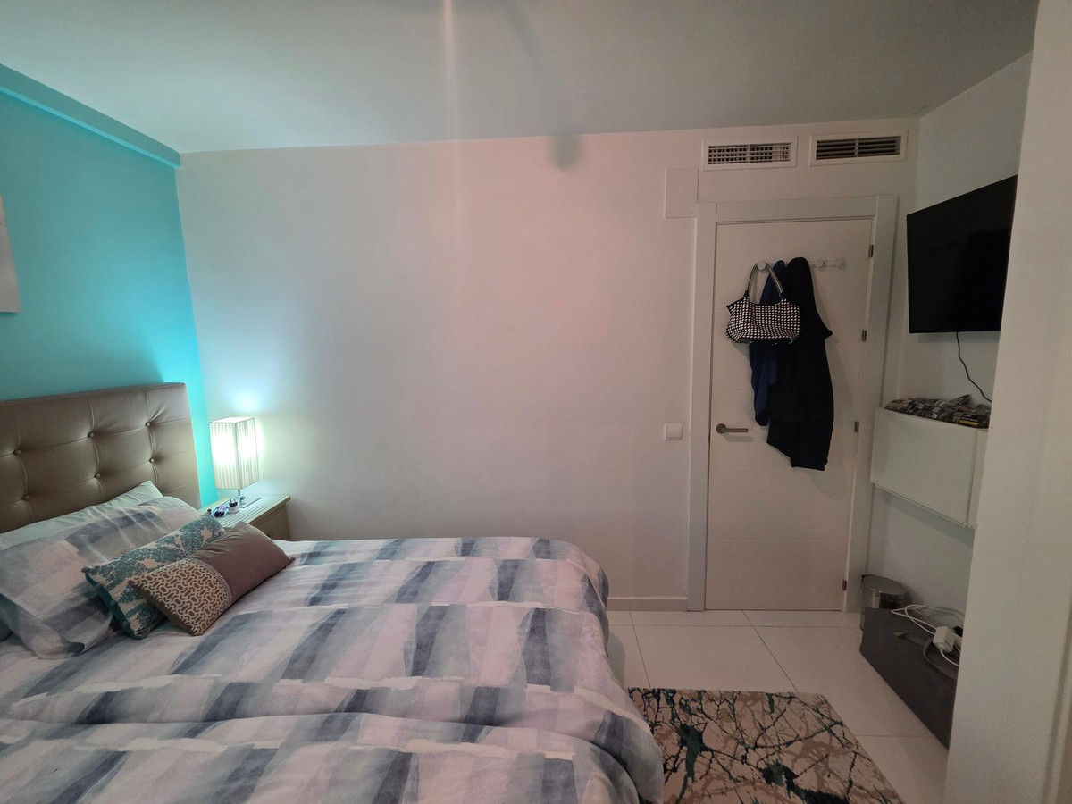 3 Bed Apartment for sale in La Duquesa Costa Del Sol, Málaga, Spain