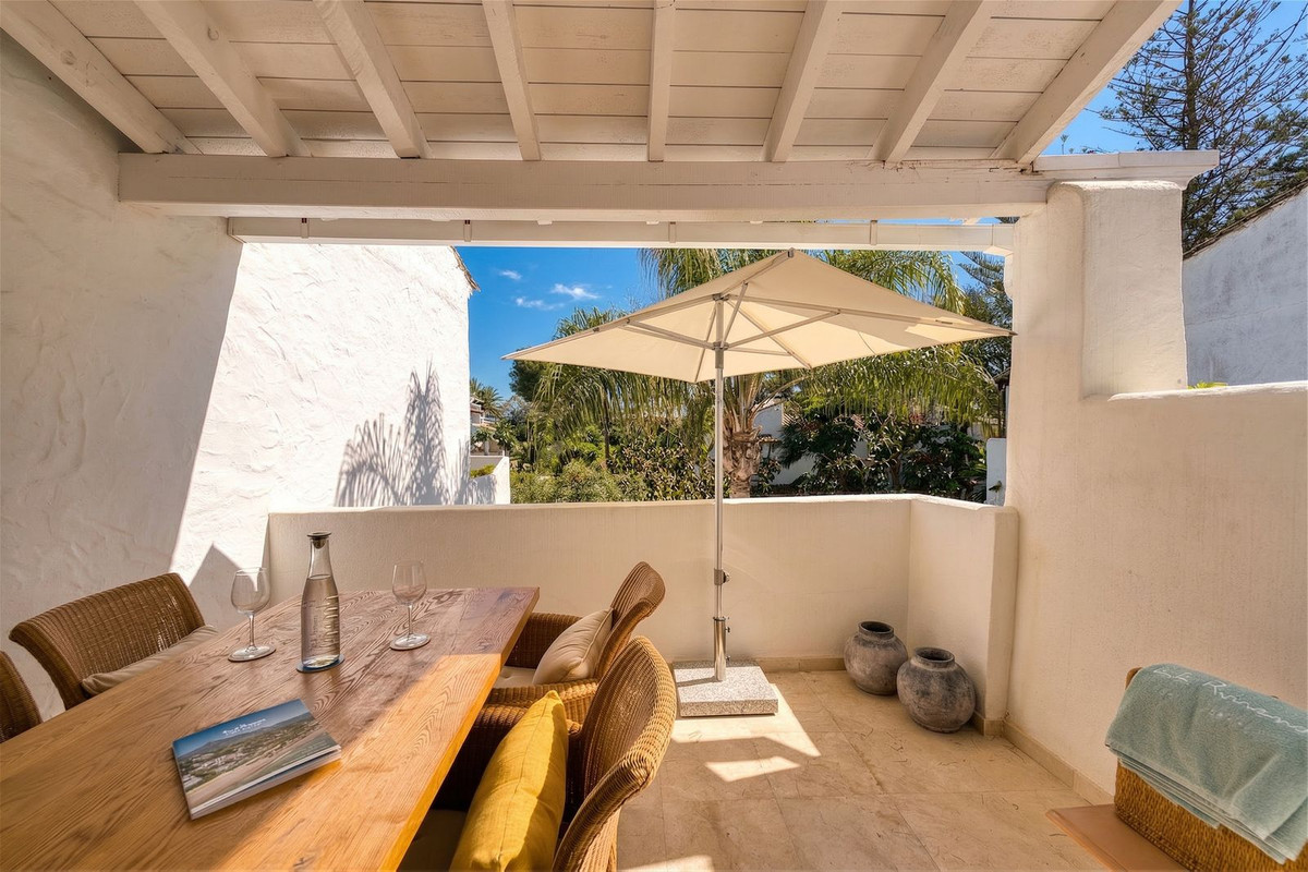 1 Bed Apartment for sale in The Golden Mile Costa Del Sol, Málaga, Spain