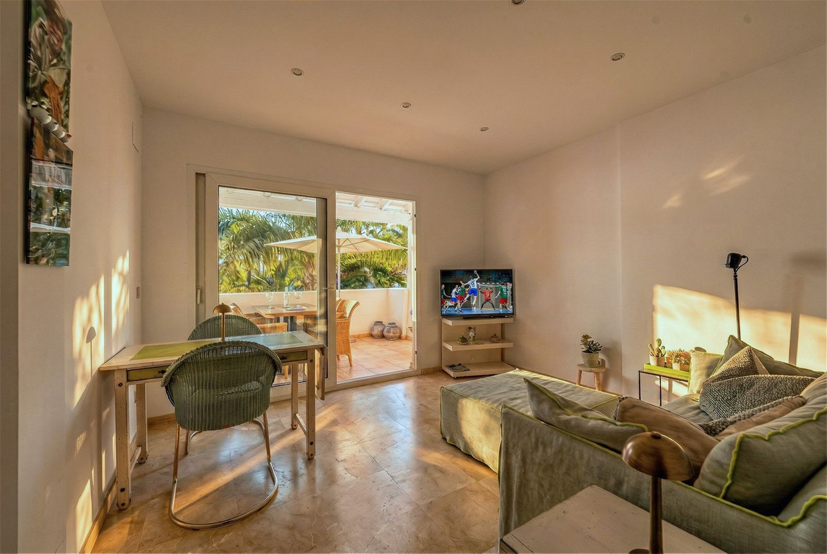 1 Bed Apartment for sale in The Golden Mile Costa Del Sol, Málaga, Spain