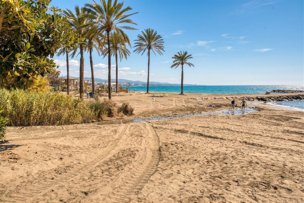 1 Bed Apartment for sale in The Golden Mile Costa Del Sol, Málaga, Spain