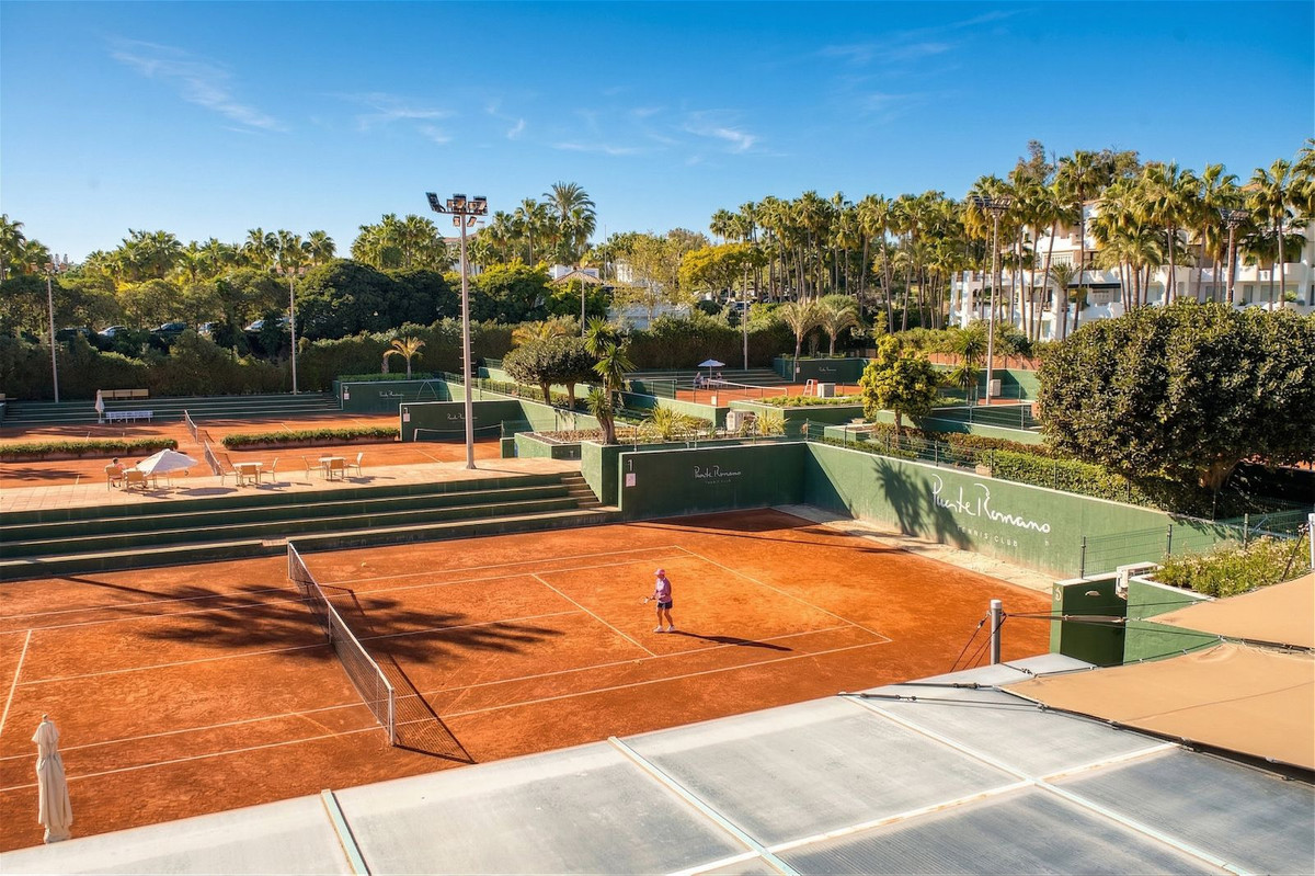 1 Bed Apartment for sale in The Golden Mile Costa Del Sol, Málaga, Spain