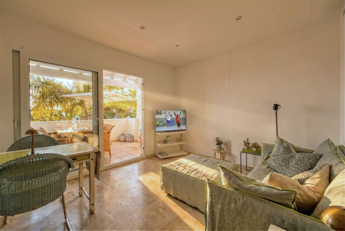 1 Bed Apartment for sale in The Golden Mile Costa Del Sol, Málaga, Spain